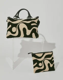 Abstract Yin-Yang Clutchmulti
